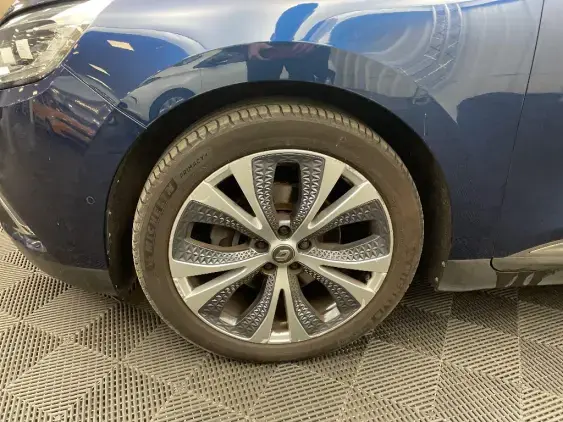 RENAULT SCENIC IV - voiture d'occasion - Photo 23