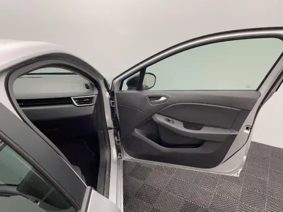 RENAULT CLIO V - voiture d'occasion - Photo 20