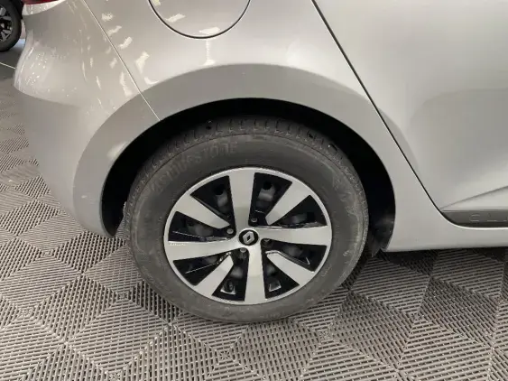 RENAULT CLIO V - voiture d'occasion - Photo 25