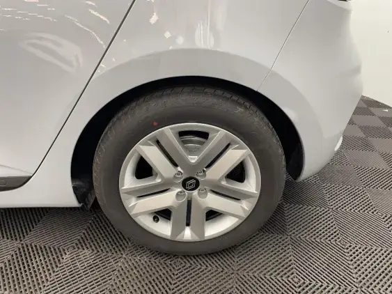 RENAULT CLIO V - voiture d'occasion - Photo 23