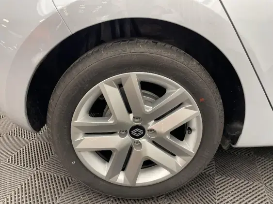 RENAULT CLIO V - voiture d'occasion - Photo 24