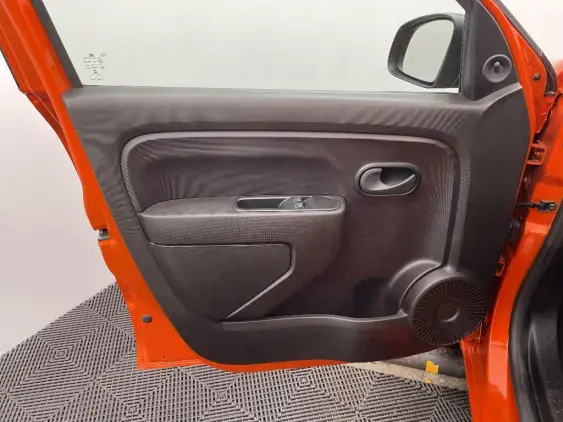 RENAULT TWINGO III - voiture d'occasion - Photo 19