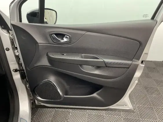 RENAULT CAPTUR - voiture d'occasion - Photo 20