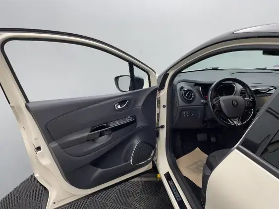 RENAULT CAPTUR - voiture d'occasion - Photo 19