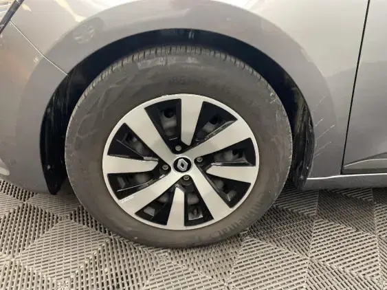 RENAULT CLIO V - voiture d'occasion - Photo 22