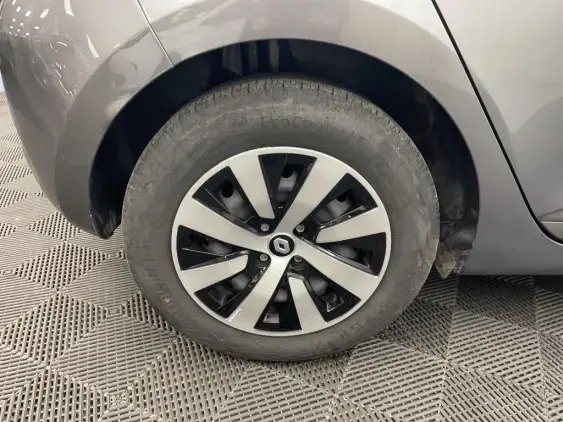 RENAULT CLIO V - voiture d'occasion - Photo 24