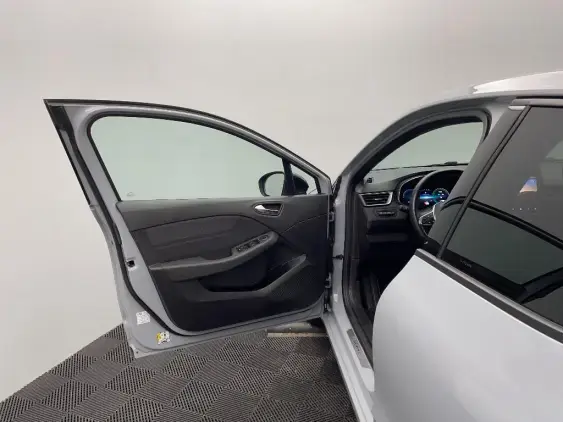 RENAULT CLIO V - voiture d'occasion - Photo 19