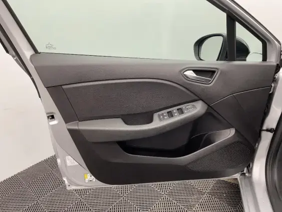 RENAULT CLIO V - voiture d'occasion - Photo 19