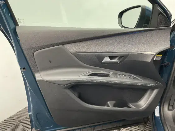 PEUGEOT 3008 II - voiture d'occasion - Photo 19