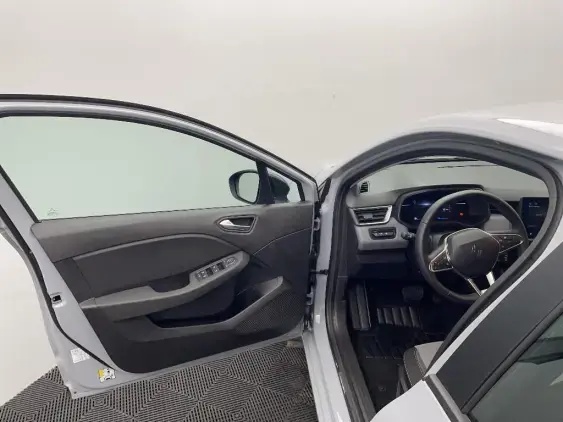 RENAULT CLIO V - voiture d'occasion - Photo 19