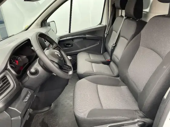 RENAULT TRAFIC FG III - voiture d'occasion - Photo 18