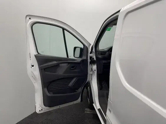 RENAULT TRAFIC FG III - voiture d'occasion - Photo 19