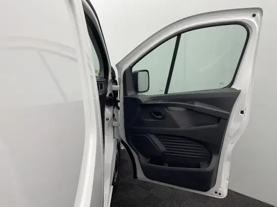 RENAULT TRAFIC FG III - voiture d'occasion - Photo 20