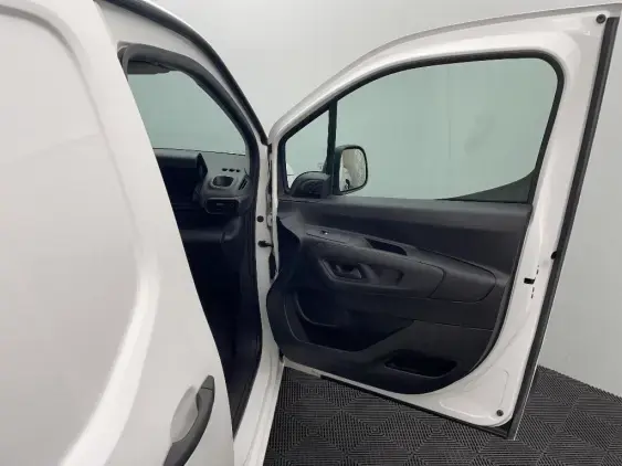 PEUGEOT PARTNER III - voiture d'occasion - Photo 20