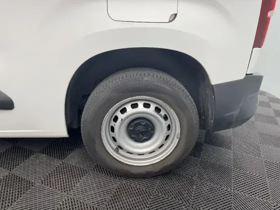 PEUGEOT PARTNER III - voiture d'occasion - Photo 24