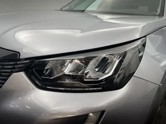 PEUGEOT 2008 II - voiture d'occasion - Photo 21