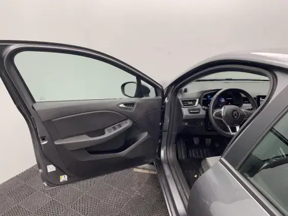 RENAULT CLIO V - voiture d'occasion - Photo 19