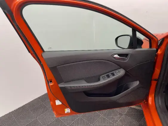 RENAULT CLIO V - voiture d'occasion - Photo 19