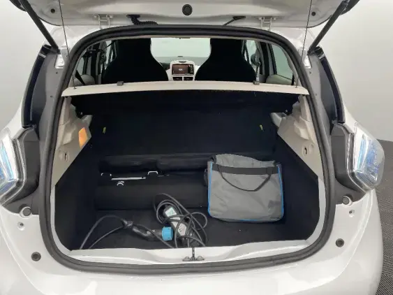 RENAULT ZOE - voiture d'occasion - Photo 16