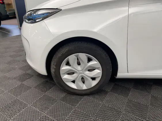 RENAULT ZOE - voiture d'occasion - Photo 23