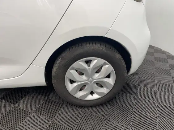 RENAULT ZOE - voiture d'occasion - Photo 24