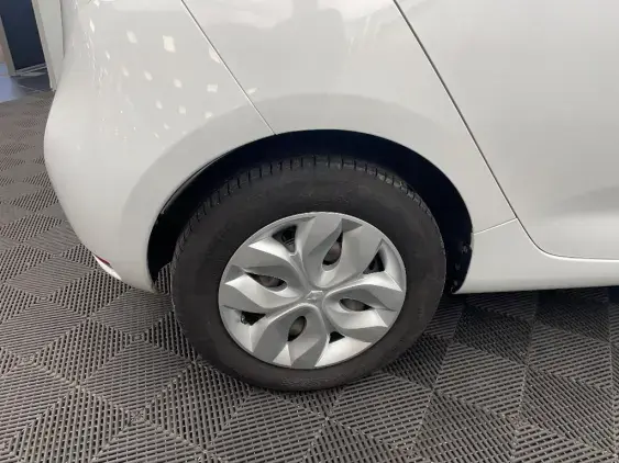RENAULT ZOE - voiture d'occasion - Photo 25