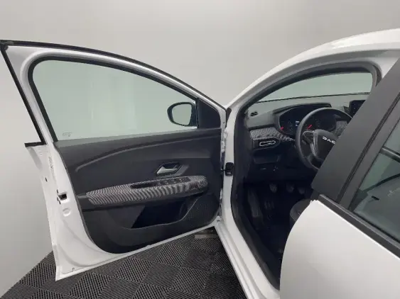 DACIA SANDERO III - voiture d'occasion - Photo 19