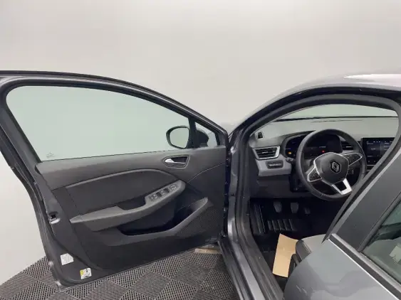 RENAULT CLIO V - voiture d'occasion - Photo 19