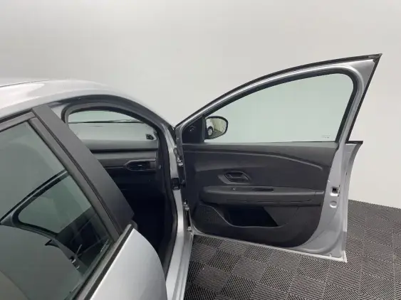 DACIA SANDERO III - voiture d'occasion - Photo 19