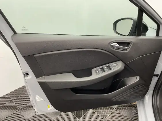 RENAULT CLIO V - voiture d'occasion - Photo 19