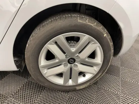 RENAULT CLIO V - voiture d'occasion - Photo 24