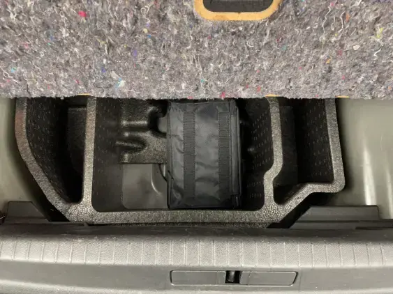 PEUGEOT 208 BUSINESS R II - voiture d'occasion - Photo 17