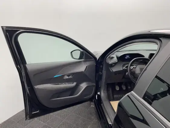 PEUGEOT 208 BUSINESS R II - voiture d'occasion - Photo 19