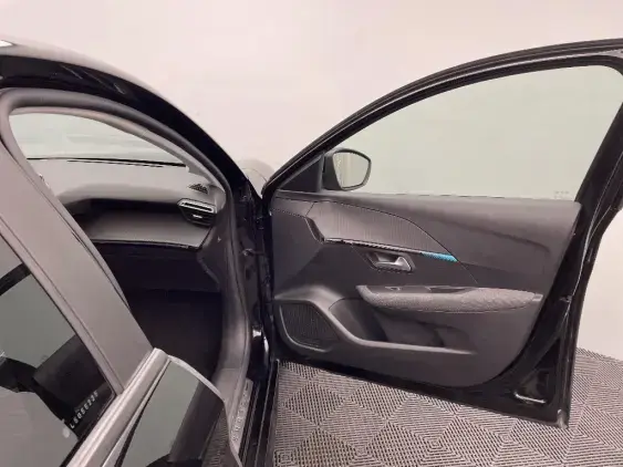 PEUGEOT 208 BUSINESS R II - voiture d'occasion - Photo 20