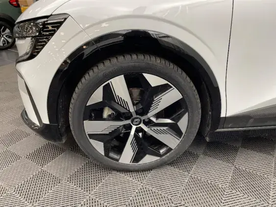 RENAULT MEGANE V - voiture d'occasion - Photo 23