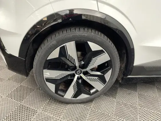 RENAULT MEGANE V - voiture d'occasion - Photo 25