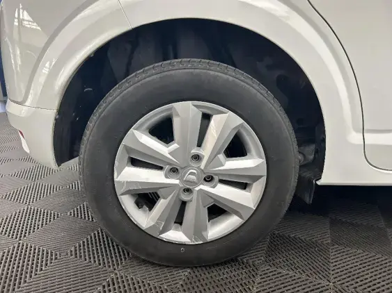 DACIA SANDERO III - voiture d'occasion - Photo 25