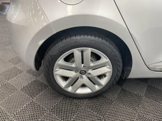 RENAULT CLIO V - voiture d'occasion - Photo 25