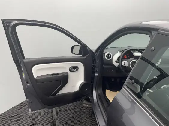 RENAULT TWINGO III - voiture d'occasion - Photo 19