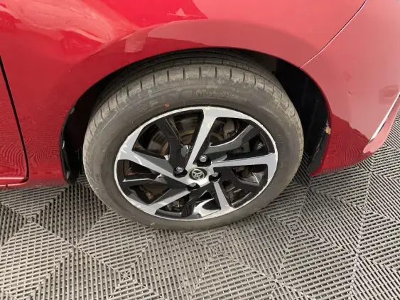 TOYOTA YARIS III - voiture d'occasion - Photo 25