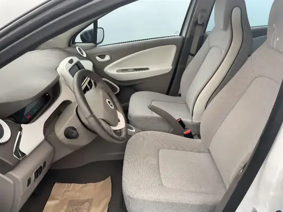 RENAULT ZOE - voiture d'occasion - Photo 17