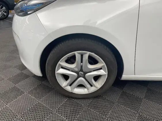 RENAULT ZOE - voiture d'occasion - Photo 22