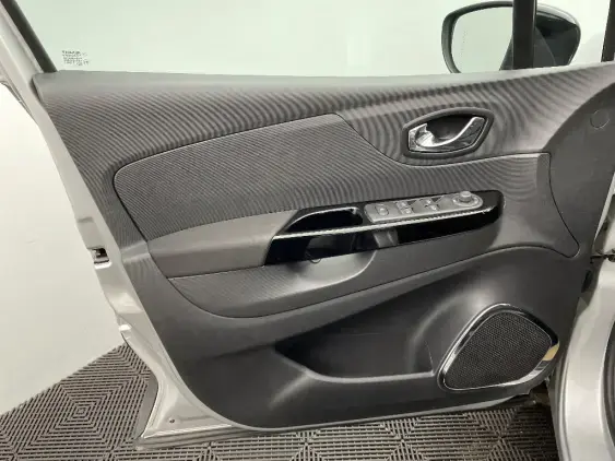 RENAULT CAPTUR - voiture d'occasion - Photo 17