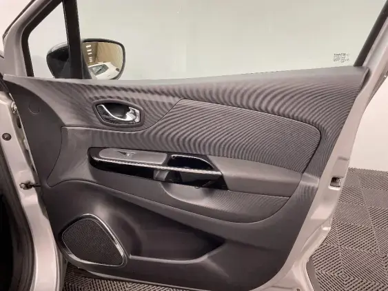 RENAULT CAPTUR - voiture d'occasion - Photo 18