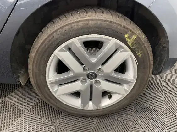 RENAULT CLIO V - voiture d'occasion - Photo 24