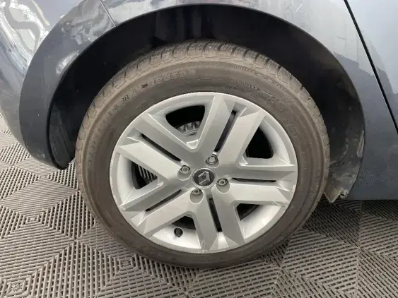 RENAULT CLIO V - voiture d'occasion - Photo 25