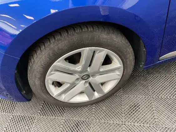 RENAULT CLIO V - voiture d'occasion - Photo 23