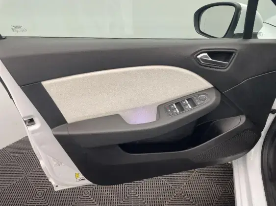 RENAULT CLIO V - voiture d'occasion - Photo 19