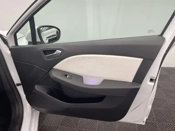 RENAULT CLIO V - voiture d'occasion - Photo 20