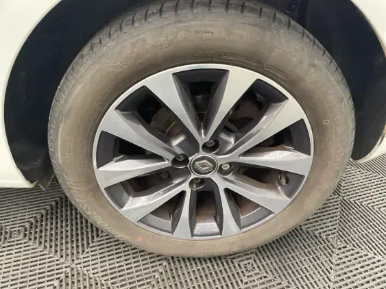 RENAULT CLIO V - voiture d'occasion - Photo 24